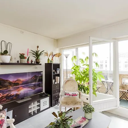 Nice 45m With Loggia In בולון-בילנקורט